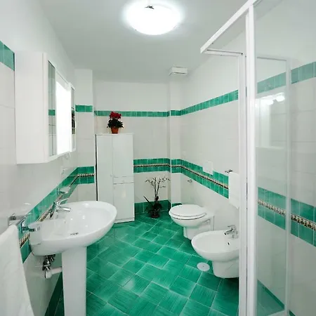 Апартаменти Blue Flowers A